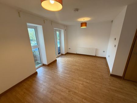 2 Bed Apartment - Photo 5