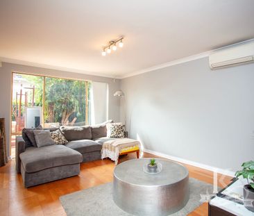 EASY LIVING - ITS WHATS ON THE INSIDE THAT COUNTS - Photo 3