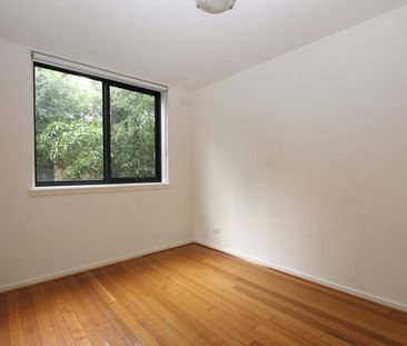 Bayside Convenience Opposite Elwood Beach - Photo 5