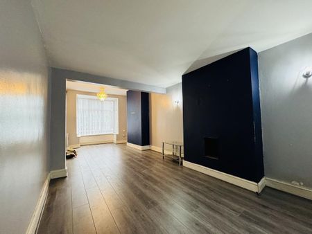 3 bedroom terraced house to rent - Photo 4