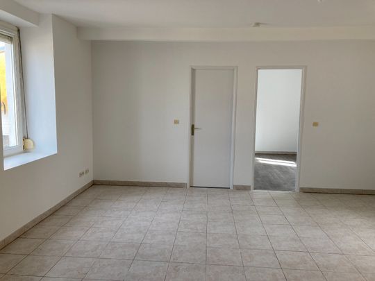 Location Appartement 3 pièces 55m² - Photo 1