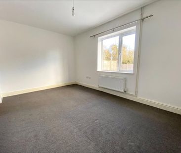 2 bedroom bungalow to rent - Photo 2