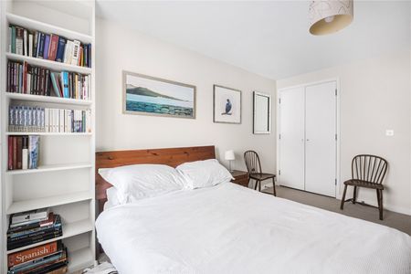 Sun Passage, London, SE16 4AF - Photo 4