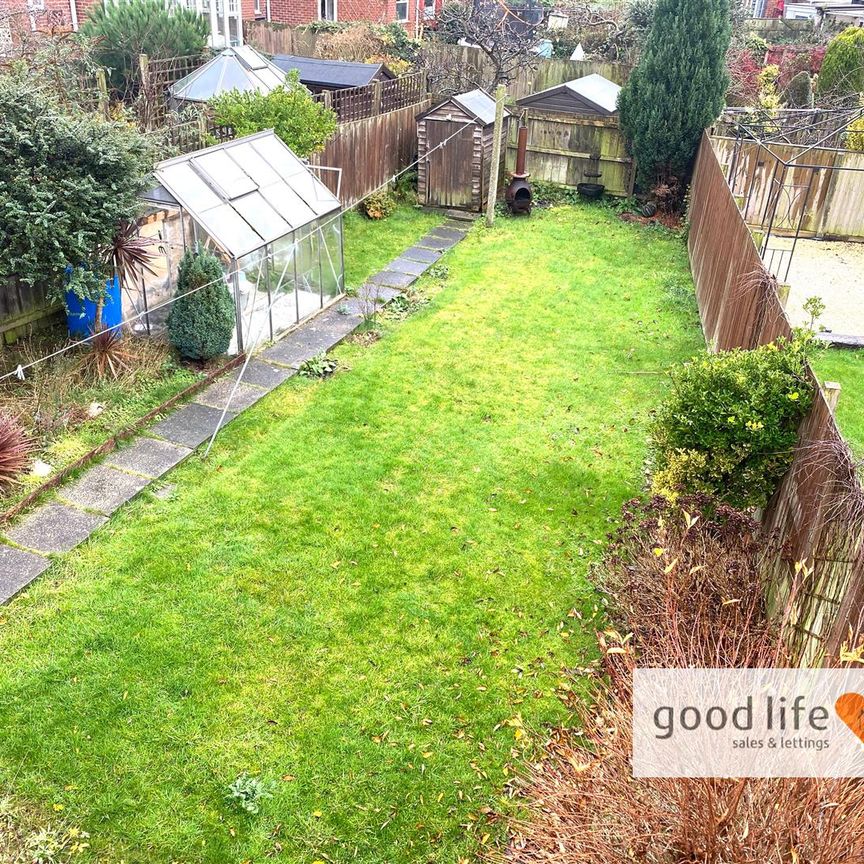 Clinton Place, East Herrington, Sunderland - Photo 1