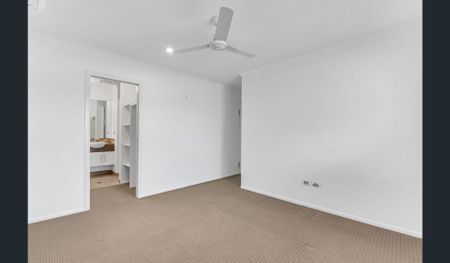 Family Home in Burdell - Photo 3