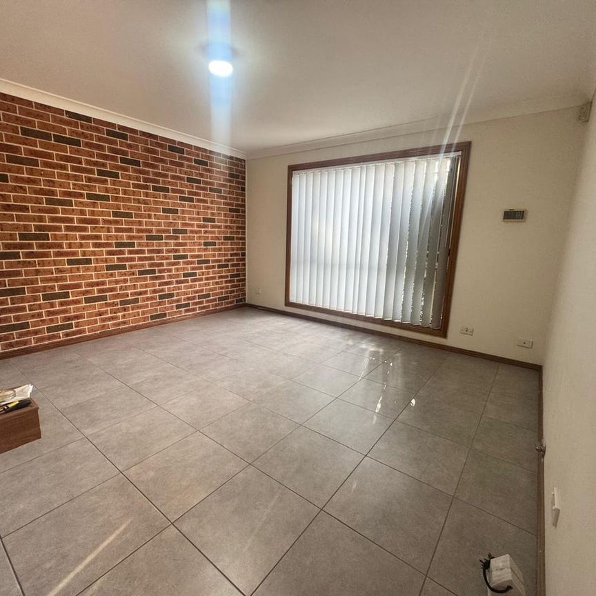 Prime Location - Photo 1