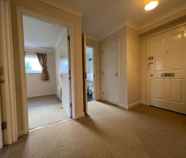 3 bedroom flat to rent - Photo 5