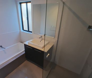 Spacious Brand New Family Home in Sought-After Lakelands - Photo 6