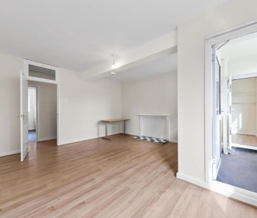 4 bedroom flat to rent - Photo 2 | Rentumo