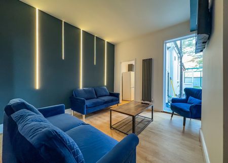 4 Bed Terraced House, Windermere Street, LE2 - Photo 2