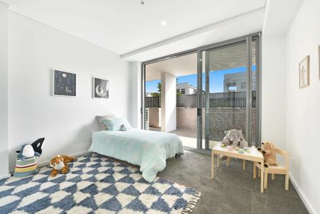 “Spacious Ground Floor Apartment - Large 3 Bedroom Layout” - Photo 3