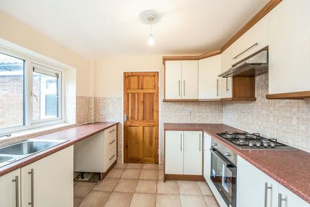 2 bedroom flat to rent - Photo 5