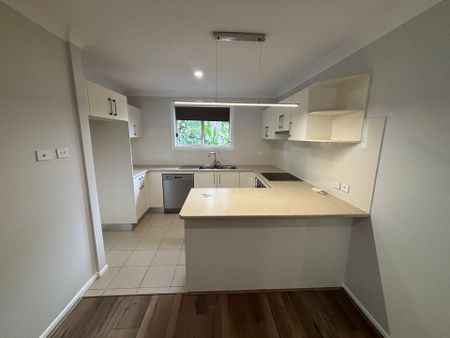 NEAT AS A PIN - Photo 5