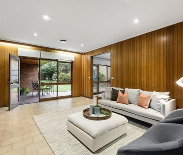 22 Sylverly Grove, Caulfield VIC 3162 - House For Rent | Domain - Photo 3