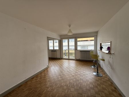 Location Appartement 3 pièces 69m² TARBES 65000 - Photo 2