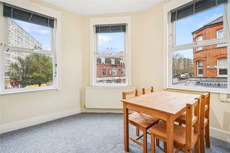 A spacious one double bedroom apartment with open plan kitchen/reception room - Photo 5