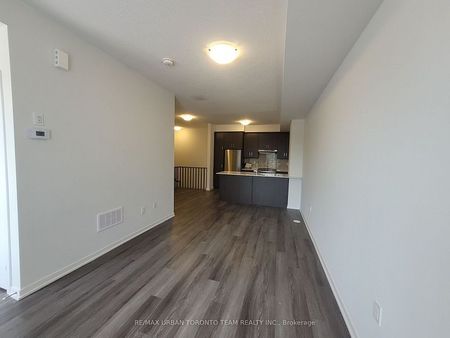 For Lease - 130 Honeycrisp Crescent Unit# 324, Vaughan, Ontario - Photo 2