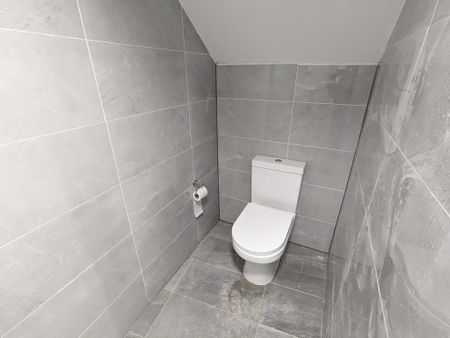 2 bedroom maisonette to rent - Photo 3