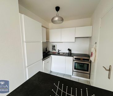 Location Appartement 2 pièces 46m² LILLE 59000 - Photo 5