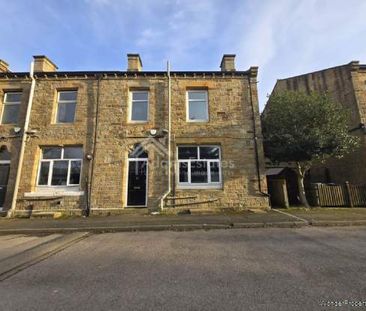 3 bedroom property to rent in Dewsbury - Photo 4