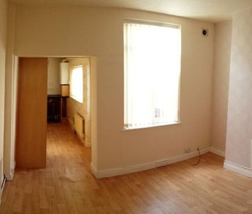 34 Nelson Street, Scarborough - Photo 2