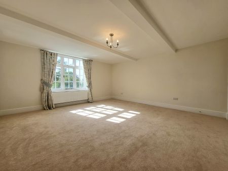 6 bedroom semi-detached to let - Photo 3