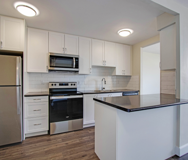 2801 Jane Street - Photo 2