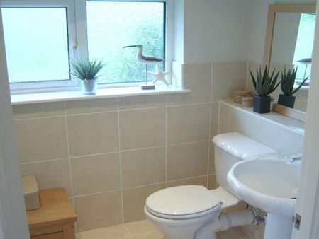 3 bedroom terraced house to rent - Photo 3
