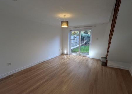2 bedroom terraced house to rent - Photo 3
