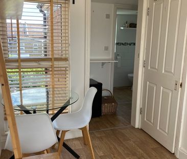 Studio Flat, Sandown Road, SE25 - Photo 4