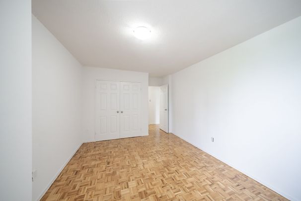 For Lease - 5 Glamorgan Avenue Unit# 901, Toronto, Ontario - Photo 1
