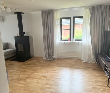 Vallstanäsvägen, Rosersberg - Photo 4