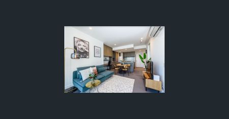 Luxury 2-Bedroom Apartment in Swanston Central! - Photo 2