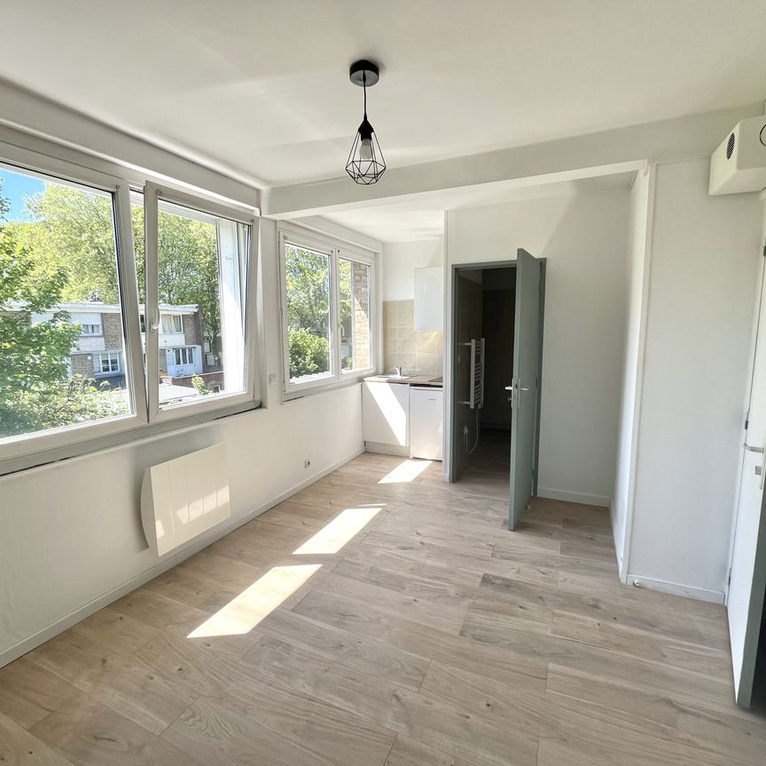 Location Appartement 1 pièce 17m² VILLENEUVE D ASCQ 59491 - Photo 1