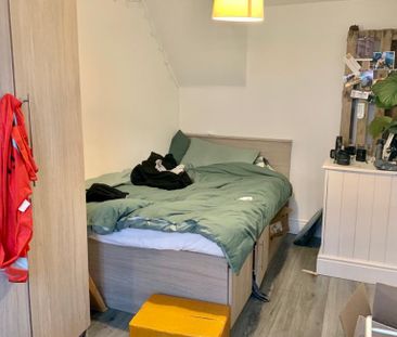 4 bedroom townhouse to rent - Photo 5