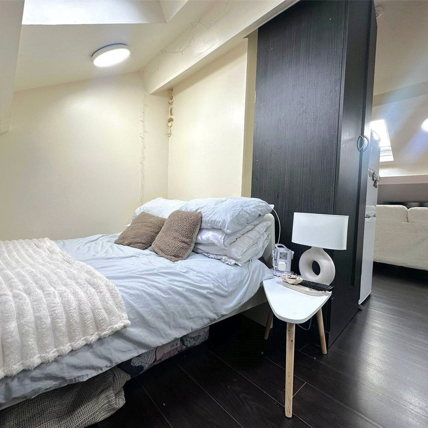 Ffordd Y Ffynnon, Bangor, Gwynedd, LL57 - Photo 1