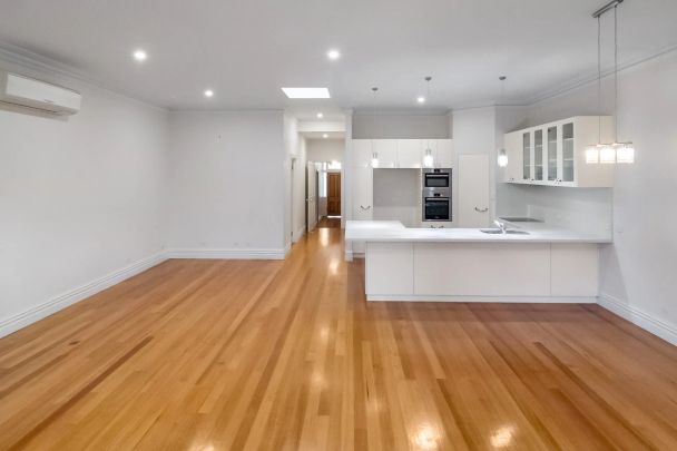 95 Croydon Road, Surrey Hills. - Photo 1