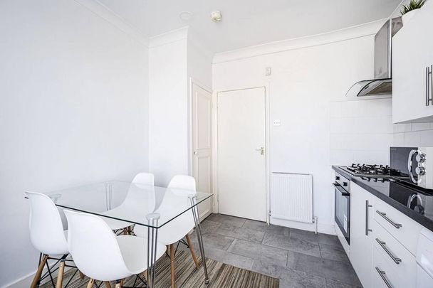 2 bedroom maisonette to rent - Photo 1