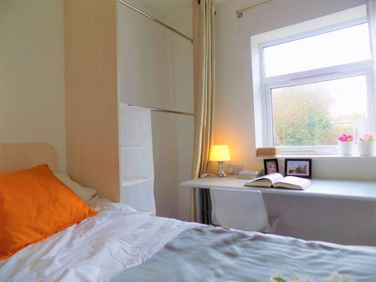 8 bedroom house share to rent - Photo 1