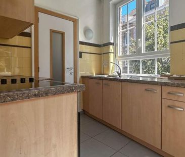 Appartement te huur in Tournai voor € 750 met 2 slaapkamers - Photo 4