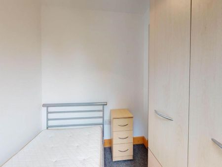 4 bedroom house to rent - Photo 3