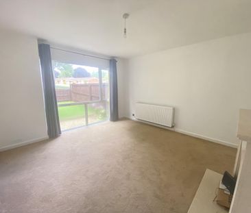 3 bedroom end of terrace house to rent - Photo 1