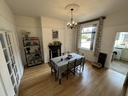 2 bedroom terraced house to rent - Photo 4