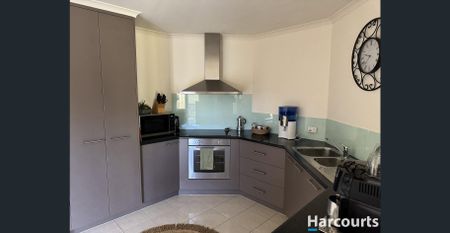 Great Location - Photo 2