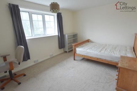 3 bedroom end of terrace house to rent - Photo 5