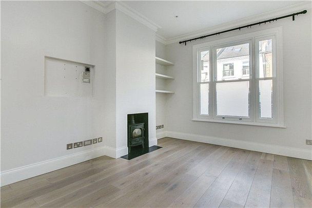 3 bedroom terraced house to rent - Photo 1