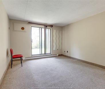 For Lease - 3355 SANDWICH Street Unit# 104, Windsor, Ontario - Photo 1