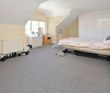 3 bedroom maisonette to rent - Photo 2