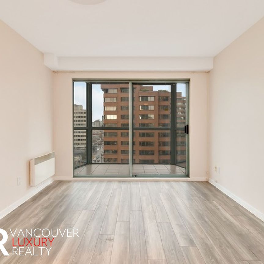 Condo in Downtown Vancouver, BC - Photo 1