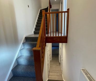 4 Bed Terraced House, Harrier Way, E6 - Photo 3